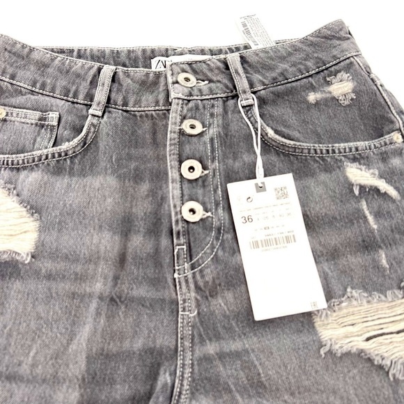 Zara Gray Distressed High Rise Mom Shorts Button Fly size 4 - Picture 6 of 12